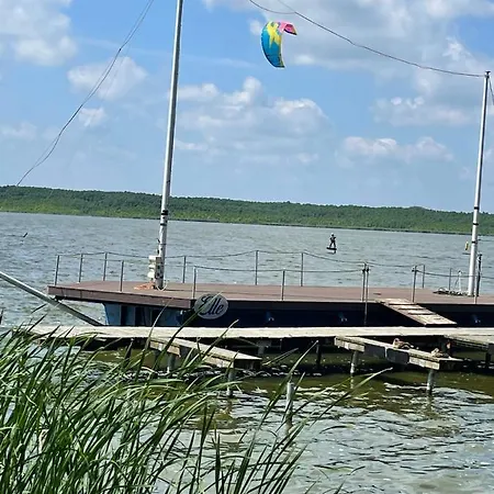 Seebadallee Mit Wallbox Fuer E-autos Апартаменты