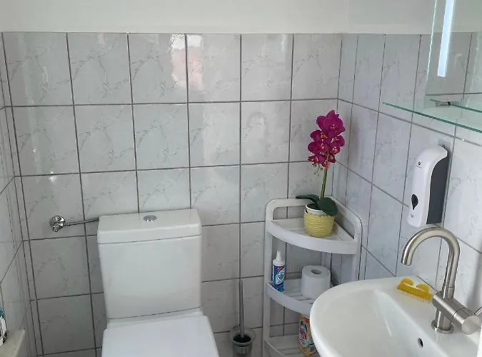 Seebadallee Mit Wallbox Fuer E-autos Daire Rangsdorf