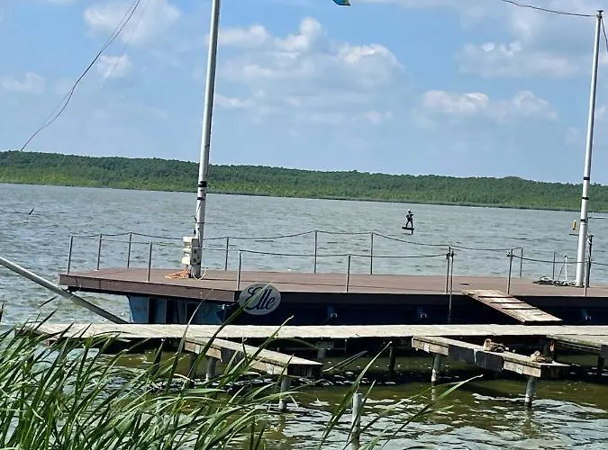 Seebadallee Mit Wallbox Fuer E-autos Apartment